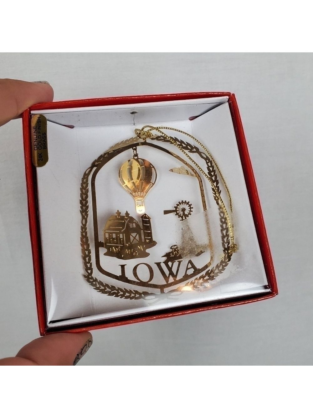 Nation's Treasures 24K gold Iowa Ornament - Picture 9 of 9